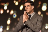 ভবিষ্যতেও করব না ঘোষণা দিয়ে ক্ষমা চাইলেন অক্ষয়