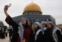 ইসরাইলি পুলিশের ব্যাপক তল্লাশির মধ্যেও মসজিদুল আকসায় দেড় লাখ মুসল্লির জুমা আদায়