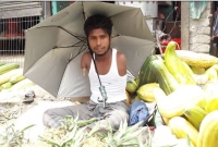 ‘পা দিয়ে লিখে’ এসএসসি পাশ করা সেই জসিম এখন স্বাবলম্বী হওয়ার সংগ্রামে!