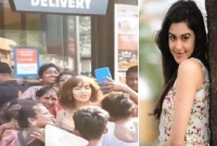 রাস্তায় বলিউড অভিনেত্রীকে কারা, কেন ঘিরে ধরলেন? শেষমেষ কী হলো?