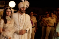 বিয়ের পর রণবীরের সঙ্গে কেমন আছেন? জানাবেন আলিয়া