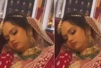 বিয়ের আসরে ঘুমিয়ে পড়লেন কনে! ভিডিও ভাইরাল