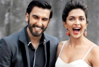 চুম্বনের দৃশ্য ছিল, আর এতে এমন কাণ্ড ঘটিয়েছিলেন রণবীর-দীপিকা!