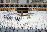 সরকারি ব্যবস্থাপনায় হজের প্যাকেজ ঘোষণা