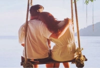 মেয়েদের  খুব সহজে প্রেমে ফেলার উপায়!