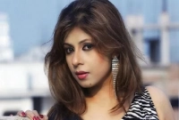 আবারো আলোচনায় নায়িকা রত্না! এবার যে কারণে