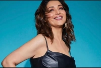 কার ফোন পেয়ে মাধুরী বললেন এটাই সবচেয়ে বড় প্রাপ্তি! 