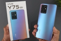 পিছনে থাকছে তিনটি ক্যামেরা! নতুন ফোন Vivo -র বিশাল টাকা ছাড়