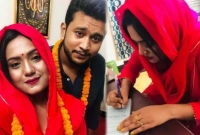 চারদিনের পরিচয়ে শাহরুখকে বিয়ে, হজের মাধ্যমে নায়িকার হানিমুন