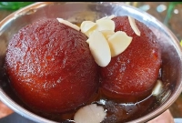 মিষ্টিতে জাম-গোলাপ কিছুই নেই, তাহলে কেন এর নাম গোলাপজাম? জানুন