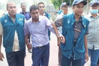  উপ-মহাপরিদর্শক ঘুষের টাকাসহ হাতেনাতে আটক