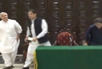  যে প্রশ্নে ক্ষেপে গেলেন ইমরান খান, রাগে ত্যাগ করলেন সংবাদ সম্মেলন