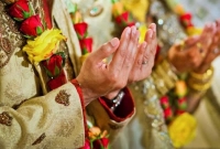 যে কারণে কম বয়সে বিয়ে করলে সুখী হয় বেশি!