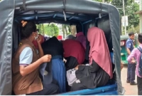 ক্লাস ফাঁকি দিয়ে পার্কে আড্ডা, ২৫ ছাত্র-ছাত্রীকে আটক করল পুলিশ