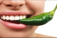 কাঁচা লঙ্কার এক কামড়েই ম্যাজিক, নিয়মিত খান