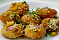 বলুন তো, কে প্রথম ফুচকা খেয়েছিলেন?