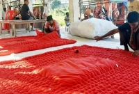 লেপে কেন লাল কাপড় ব্যবহার করা হয়?