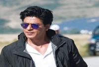 যে ক্রিকেটারের বিয়েতে নাচবেন শাহরুখ খান!