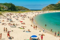 সমুদ্রে নেমে প্রস্রাব করে ধরা পড়লেই জরিমানা ৭৩ হাজার টাকা!