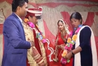 নেশার ঘোরে কনের বদলে শ্যালিকার গলায় মালা দিলেন বর