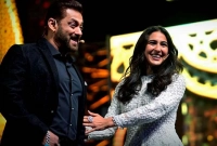 সালমানকে আঙ্কেল বলে ডাকার শাস্তি পেলেন সারা আলী খান