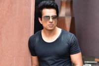 সোনু সুদের নামেই দারুণ এক কীর্তি ঘটালেন দিল্লির যুবক