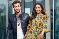 শ্রদ্ধাকে নিয়ে মরিশাসে গেলেন রণবীর কাপুর