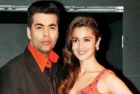 'সকলে আমার কাপড় খুলে নিয়েছে'