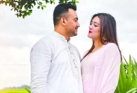 তুমি বরং আমাকে পাতলা চাদর দিয়ে ঢেকে রেখো: মাহি