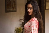 বয়স ৪০ অতিক্রম করলেও বিয়ে নিয়ে একি বললেন রাইমা সেন