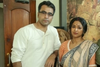 ব্যোমকেশ নিয়ে ফের বড়পর্দায় ফিরছেন সত্যান্বেষী ও সত্যবতী