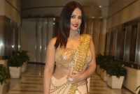 মোটা অংকের টাকায় অভিনেত্রীকে 'বেতনভুক্ত স্ত্রী' হওয়ার প্রস্তাব 