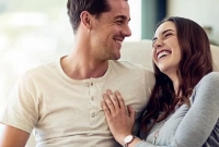 পুরুষের মাঝে যা থাকলে প্রেমে পাগল থাকেন মহিলারা!