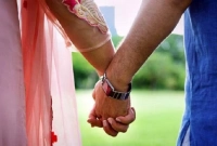 চার বিয়ের পর প্রবাসীর স্ত্রীকে নিয়ে উধাও যুবক চার বিয়ের পর প্রবাসীর স্ত্রীকে নিয়ে উধাও যুবক