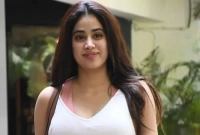 অবশেষে যাকে ‘স্বামী’ বলে পরিচয় দিলেন জাহ্নবী কাপুর অবশেষে যাকে ‘স্বামী’ বলে পরিচয় দিলেন জাহ্নবী কাপুর