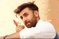 মুক্তির প্রথম দিনেই যত আয় করল রণবীরের 'শমশেরা'