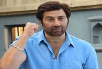 সানি দেওলকে নিয়ে চিন্তায় পুরো বলিউড!