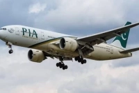  বিমানে উঠবেন না যে ৫ ধরনের জুতা পরে!