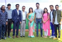 ট্রেলারেই চমকে দিলো তারকাবহুল সিনেমাটি