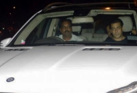 গভীর রাতে সালমান খানকে ধাওয়া করেছিল ২০টি বাইক!