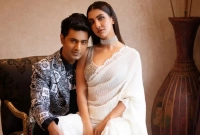 বান্ধবী রুক্মিনীকে নিয়ে বিপদে দেব, ব্যাপক ক্ষেপেছেন দর্শকরা