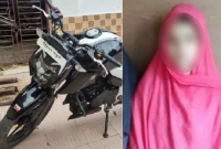 নিজের স্ত্রীকে প্রেমিকা সাজিয়ে কিশোরের মোটরসাইকেল ছিনতাই!