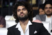 এমন নির্মম বিচার করবেন না: বিজয় দেবেরাকোণ্ডা 