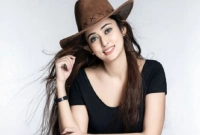 নায়িকা সালওয়া যে অভিযোগ আনলেন শাপলা মিডিয়ার বিরুদ্ধে