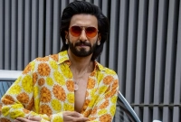 দুই ঘন্টা জি'জ্ঞাসাবাদ, পুলিশকে যা জানালেন রণবীর সিং