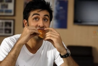 গরুর মাংস খেতে ভালবাসেন বলে বয়কটের মুখে রণবীর কাপুর