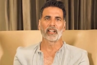 একের পর এক সিনেমা ফ্লপ হওয়ার জন্য যাকে দুষলেন অক্ষয় কুমার!