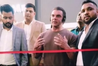 ঢাকায় সালমানের 'বিয়িং হিউম্যান' শাখা উদ্বোধন করলেন সোহেল খান