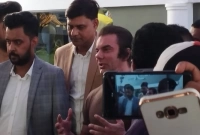 বাংলাদেশে এসে যা খেতে চাইলেন সোহেল খান