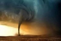 ক্যাটেগরি ৩ শক্তির এই টাইফুনটি ১৮৫ কিলোমিটার বেগে ধেয়ে আসছে!